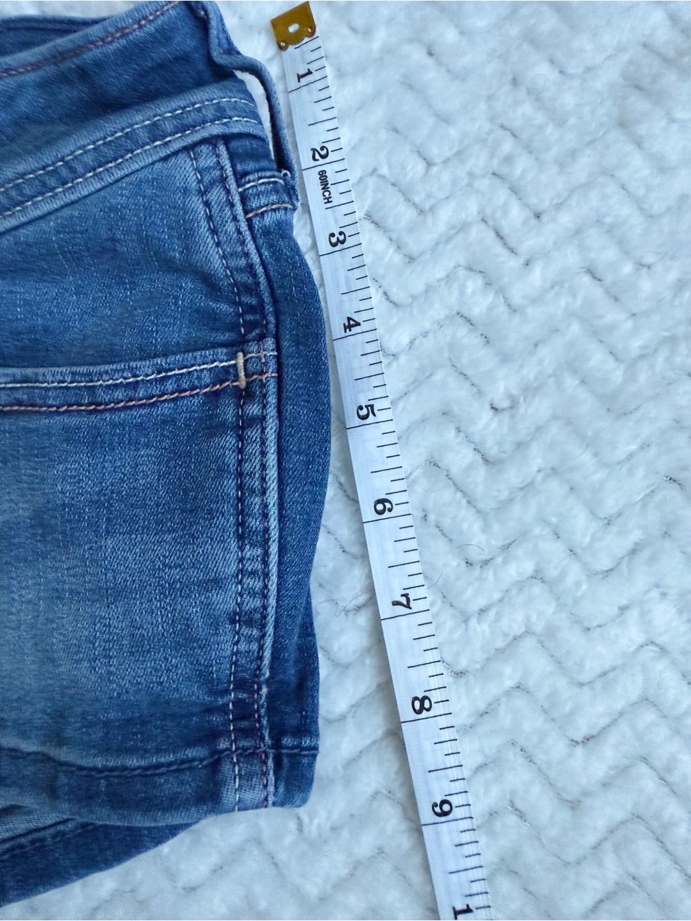 2000s Hollister Ultra Low Rise Mini Shorts Size 2 - Picture 3 of 6